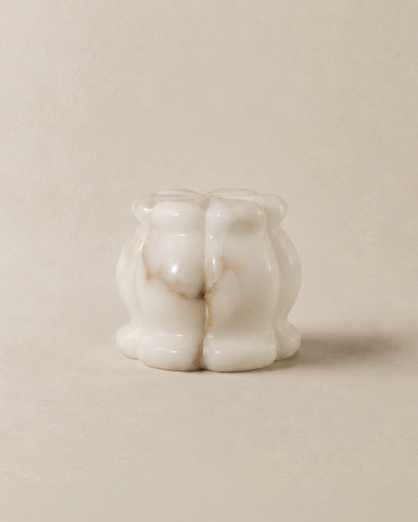 Lira Table Lamp in alabaster, front view