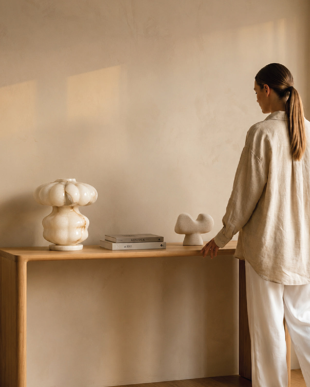 Raaq sculptural table lamp in contemporary interior