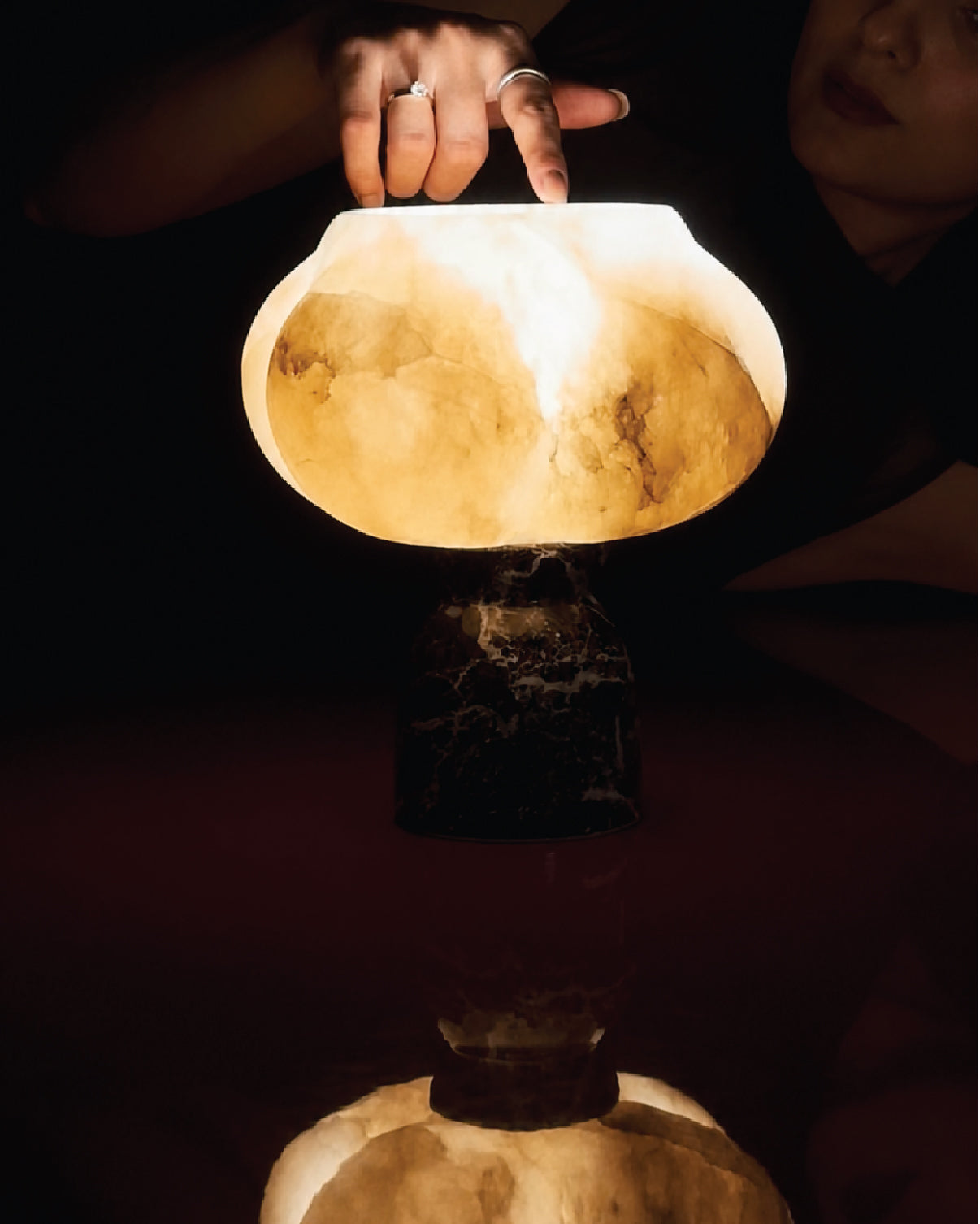 Close-up of SHAMS lamp Rosso Levanto marble base